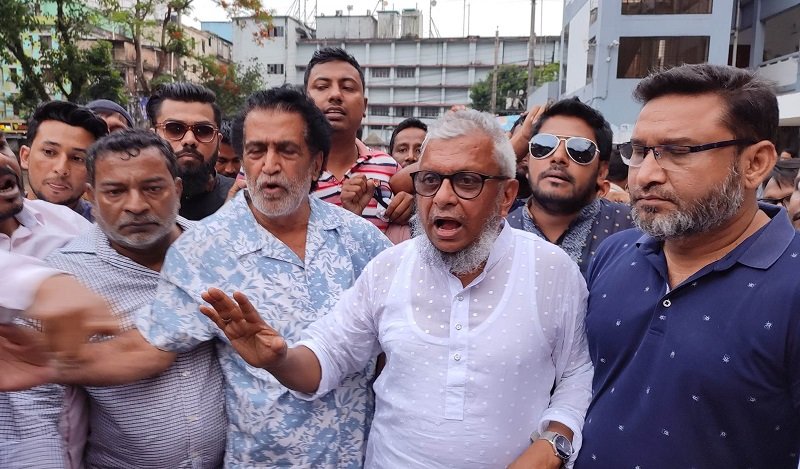 নির্বাচন না করার ইঙ্গিত আরিফের, ঘোষণা আগামীকাল