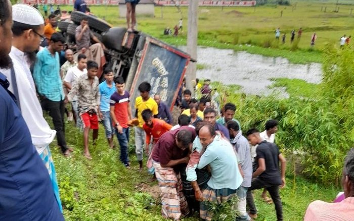 সিলেট-তামাবিল মহাসড়কে ট্রাক-পিকআপ সংঘর্ষে নিহত ২