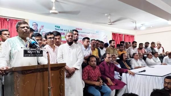 নির্বাচিত হলে স্মার্ট নগরী উপহার দেব : আনোয়ারুজ্জামান চৌধুরী