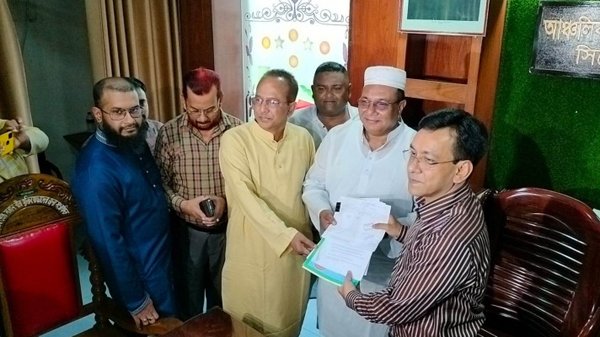 সিসিক নির্বাচন: তিন মেয়র প্রার্থীসহ ২৭৫ জনের মনোনয়নপত্র দাখিল