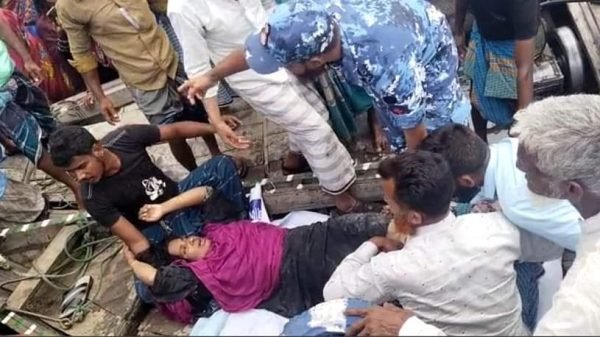 জীবন বাঁচাতে ৯ ঘণ্টা মেঘনা নদীতে ভেসে ছিলেন জোহরা