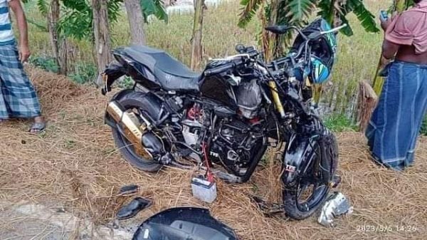শখের মোটরসাইকেলেই প্রাণ গেল জিসানের