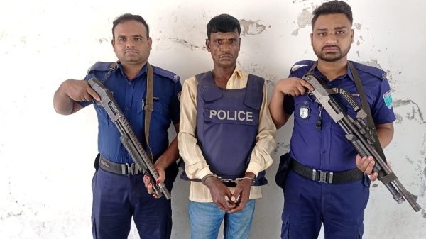 সিলেটে দুর্ধর্ষ ডাকাত সর্দার মকরম গ্রেফতার