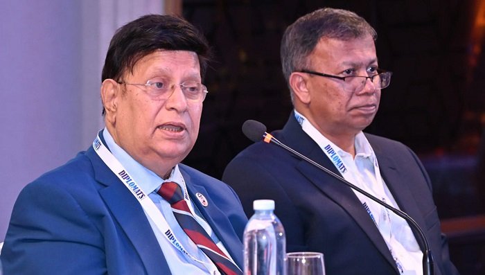 রোহিঙ্গা সমস্যা নিয়ে বিশ্ব নেতৃত্ব মুখে আশ্বাস দেয় : ড. মোমেন