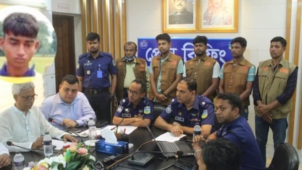 ২৪ ঘন্টার মধ্যে স্কুলছাত্রী মুক্তি হত্যার প্রধান আসামী কাওসার গ্রেফতার