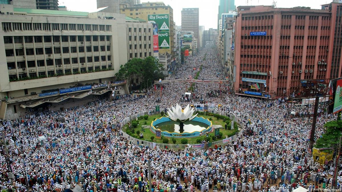 সরকার-হেফাজত সম্পর্ক কোন পর্যায়ে?