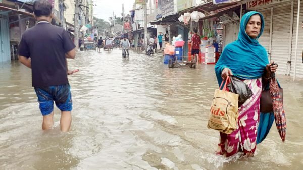 ভারী বৃষ্টি-পাহাড়ি ঢলে সুনামগঞ্জের নিম্নাঞ্চল প্লাবিত