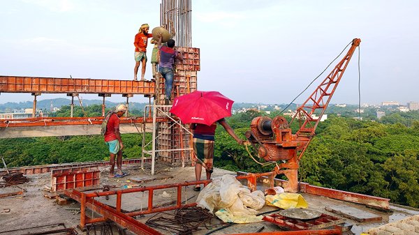 শাবিতে নির্মাণাধীন ভবনের ৯ তলা থেকে পড়ে শ্রমিকের মৃত্যু