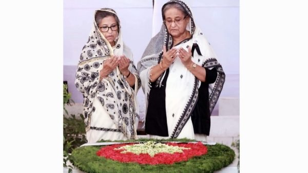 ১৫ আগস্টের শহীদদের প্রতি প্রধানমন্ত্রীর শ্রদ্ধা