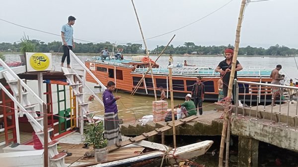 সুনামগঞ্জে হাওরের হাউজবোটে বিদ্যুৎ চুরির মহোৎসব