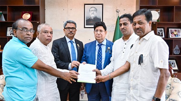 পররাষ্ট্রমন্ত্রী বরাবরে যুবলীগের স্মারকলিপি প্রদান