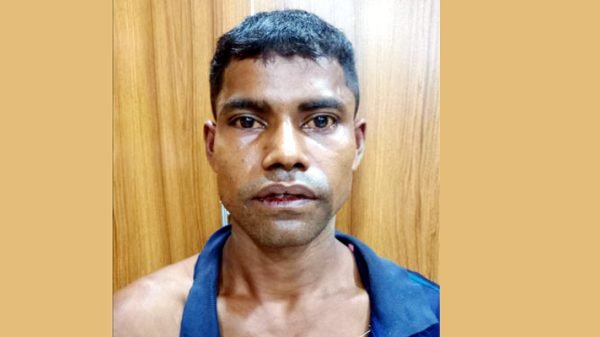 চেতনানাশক ছিটিয়ে একের পর এক চুরি, যুবক গ্রেপ্তার