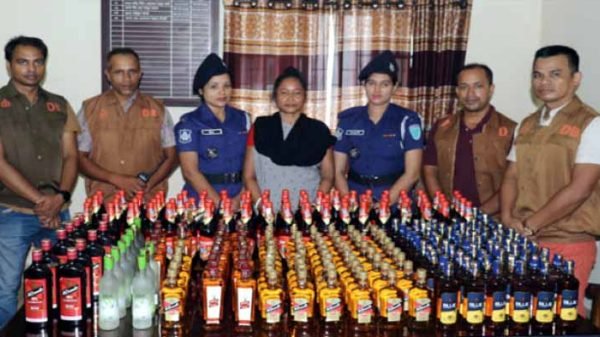 সিলেটে ভারতীয় মদসহ নারী গ্রেফতার