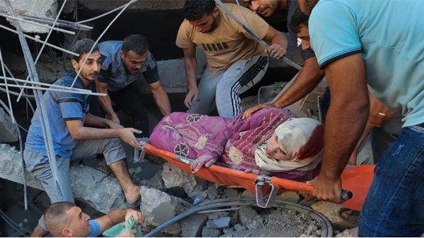 গাজায় এক রাতে ইসরায়েলি হামলায় নিহত ৫৫