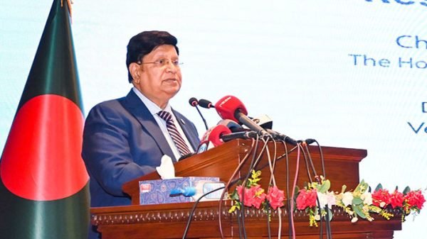 আমেরিকাকে বলেছি, ভয় দেখিয়ে লাভ নেই: ড. মোমেন