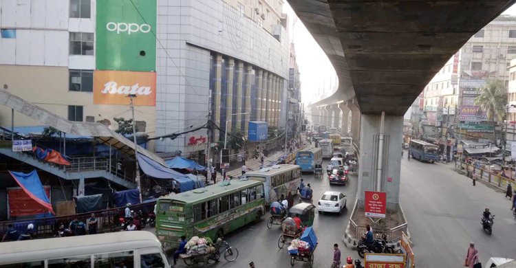 অবরোধের প্রথম দিন, ঢাকায় যান চলাচল স্বাভাবিক