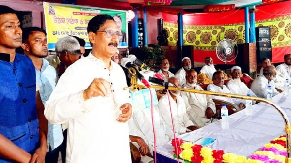 আওয়ামী লীগ সরকারই এদেশে উন্নয়ন কর্মকান্ড দৃশ্যমান হয়েছে: ডা. দুলাল