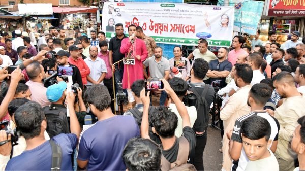 রাজপথে বিএনপি-জামাতের ষড়যন্ত্র মোকাবেলা করা হবে: আলম খান মুক্তি