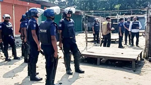 কুলিয়ারচরে বিএনপি-পুলিশ সংঘর্ষে দুজন নিহত