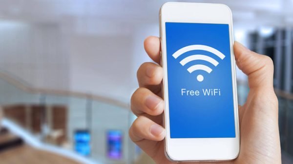 ওয়াই-ফাই গোপনে ব্যবহার করছে কি না জানবেন যেভাবে