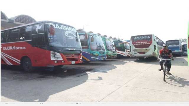 যাত্রীশূন্য গাবতলী, চলছে না দূরপাল্লার বাস