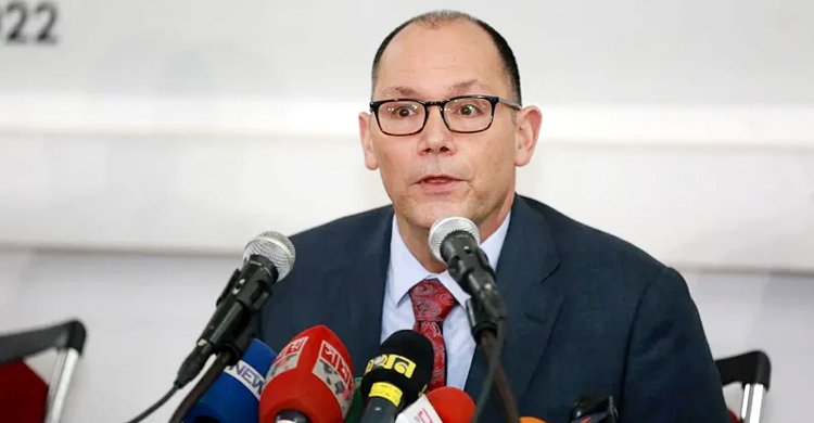 পিটার হাস নয়া দিল্লি যাননি, ঢাকায় আছেন