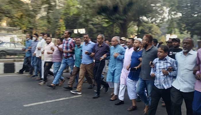 রিজভীর নেতৃত্বে মতিঝিলে পিকেটিং