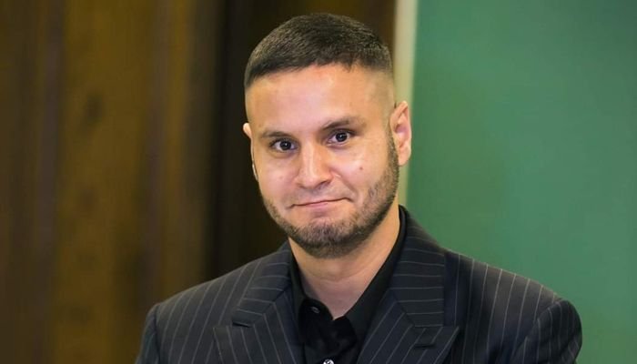 আদম তমিজির বিরুদ্ধে সাইবার আইনে মামলা