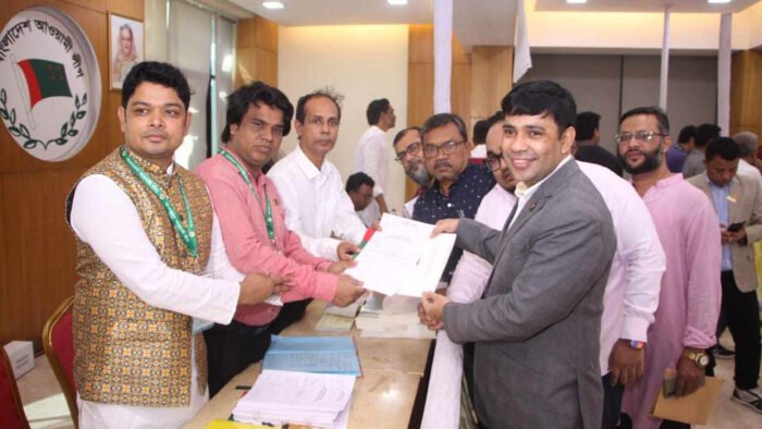 ২য় দিনে আ.লীগের মনোনয়ন ফরম বিক্রি শুরু