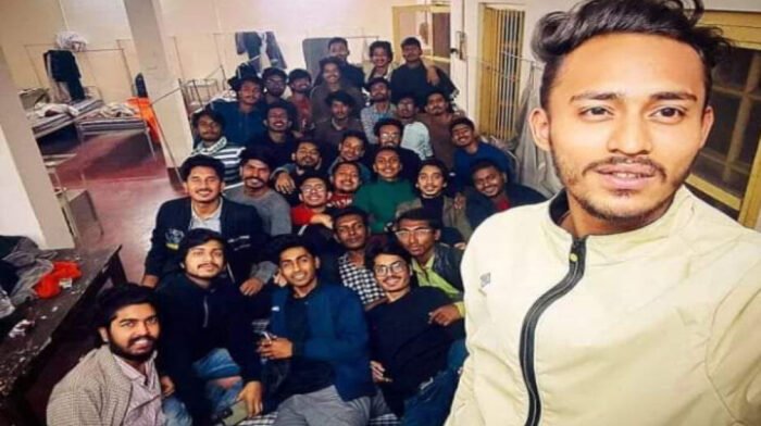 প্রলয় গ্যাংয়ের ৪ সদস্যকে বহিষ্কার করল ঢাবি