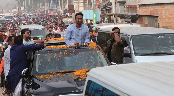 সাকিব আল হাসানকে শোকজ করল নির্বাচন কমিশন