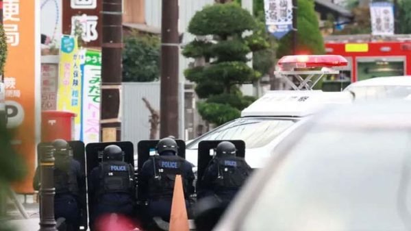 জাপানে হাসপাতালে গুলি, ডাকঘরে জিম্মি কাণ্ড