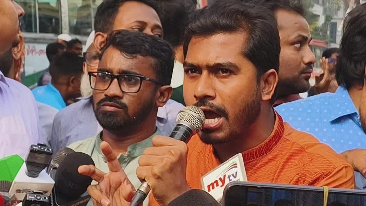 বাংলাদেশে কে ক্ষমতায় আসবে তা ঠিক করবে জনগণ