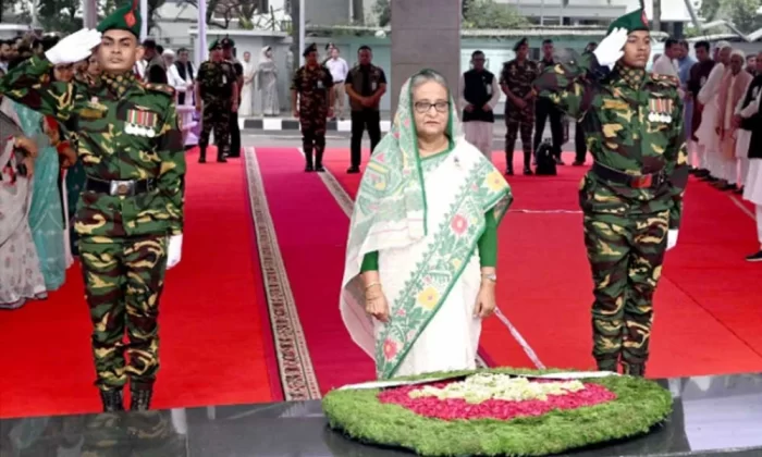 শহীদ বুদ্ধিজীবী দিবসে বঙ্গবন্ধুর প্রতিকৃতিতে প্রধানমন্ত্রীর শ্রদ্ধা