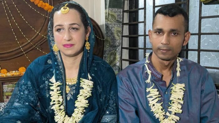 প্রেমের টানে সাভারে সাইপ্রাসের তরুণী