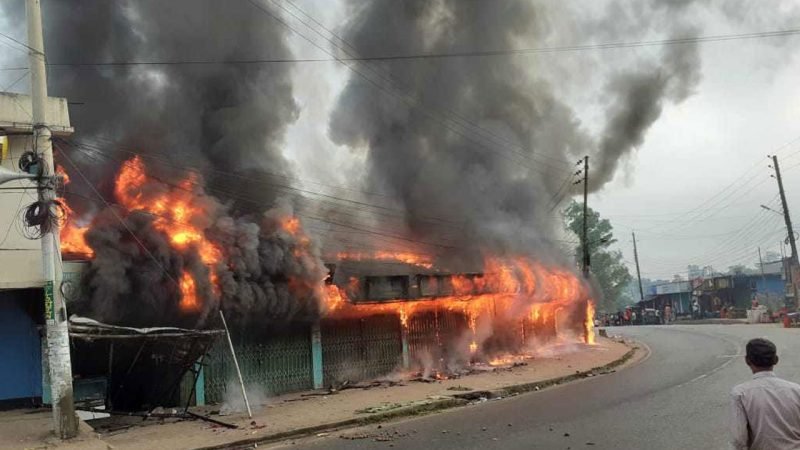 রাঙামাটিতে অগ্নিকাণ্ডে পুড়ল ১২ দোকান