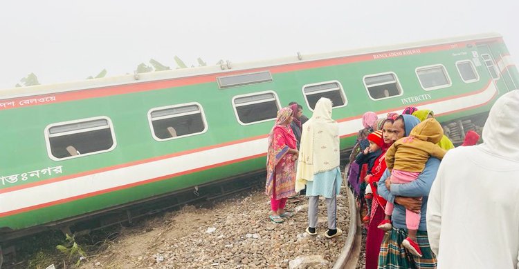 বিকল্প রুটে ময়মনসিংহ যাচ্ছে ট্রেন