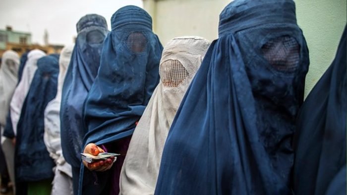 ‘নিরাপত্তার জন্য’ নির্যাতিত নারীদের কারাগারে পাঠাচ্ছে তালেবান