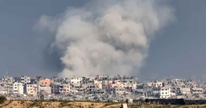 গাজায় জাবালিয়া শরণার্থী শিবিরে বিমান হামলায় ৯০ ফিলিস্তিনি নিহত