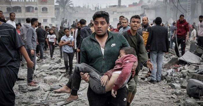 রাফাহ শহরের আবাসিক ভবনে ইসরায়েলি হামলা, নিহত ২০