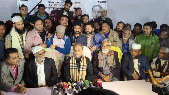 ভীতসন্ত্রস্ত হয়ে পড়ছে কর্মী সমর্থক ভোটাররা