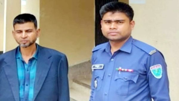 বিয়ের ১৬ বছর পর স্ত্রীর যৌতুক মামলা স্বামী গ্রেপ্তার