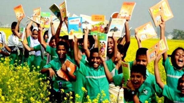 কাল নতুন বই পাবে তিন কোটি ৮১ লাখ শিক্ষার্থী