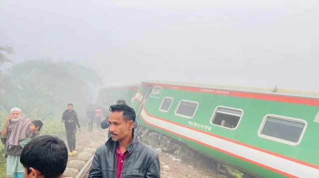 ট্রেন দুর্ঘটনায় ১২ সদস্যের তদন্ত কমিটি গঠন