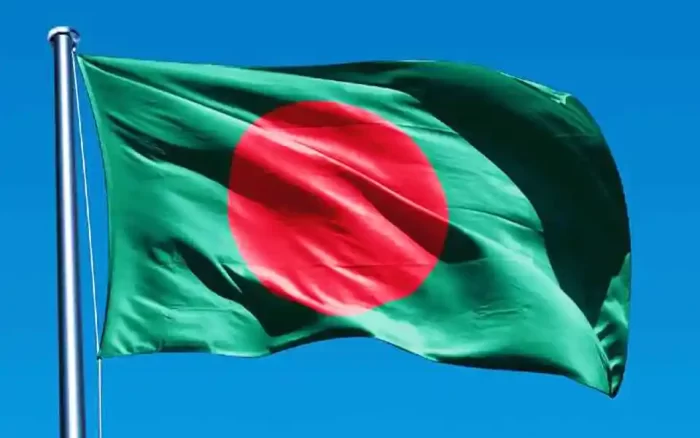 বিজয় দিবসে জাতীয় পতাকা বিধি মেনে চলার আহ্বান