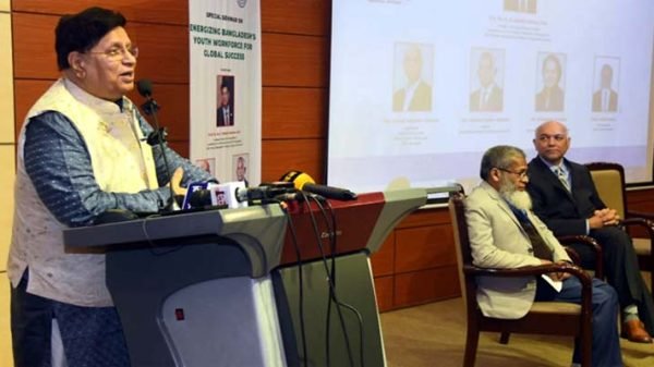 নির্বাচন নিয়ে বহির্বিশ্বের কোনো চাপ নেই: পররাষ্ট্রমন্ত্রী