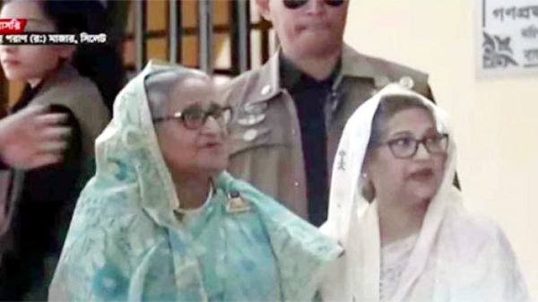 শাহজালাল ও শাহপরাণ মাজার জিয়ারত শেষে সার্কিট হাউসে শেখ হাসিনা