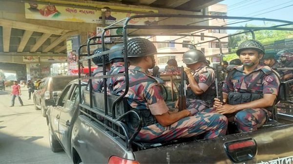 সারাদেশে ১৫২ প্লাটুন বিজিবি মোতায়েন