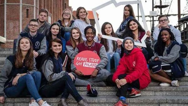 পোল্যান্ডে আইইএলটিএস ছাড়াই পড়াশোনার সুযোগ