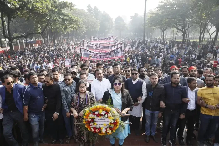 শহীদ বুদ্ধিজীবী স্মৃতিসৌধে সর্বজনের বিনম্র শ্রদ্ধা